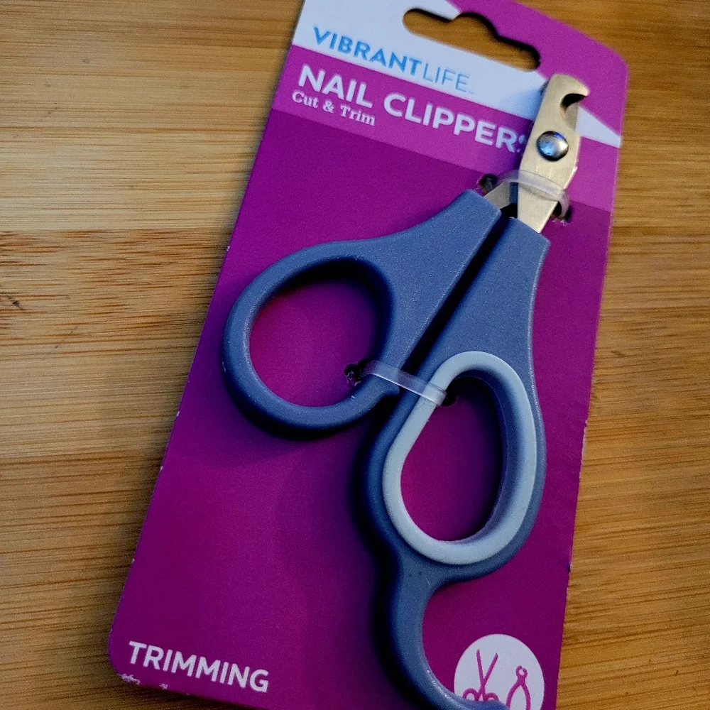 Vibrant make trimming